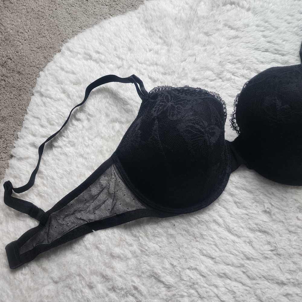 Bra - Picture 2 of 3